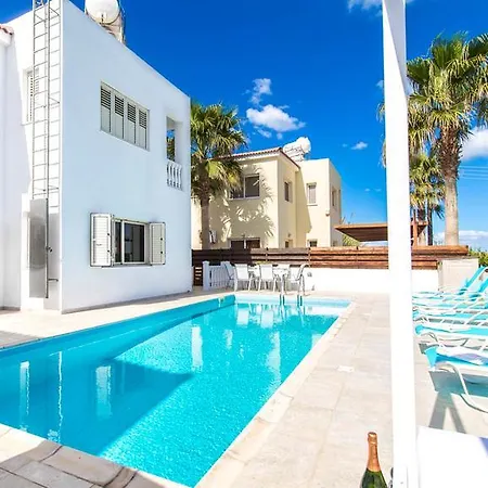 Rent Private 134 Πρωταράς