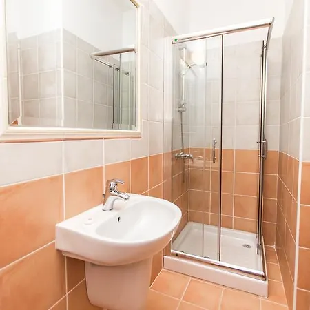 Rent Private 134